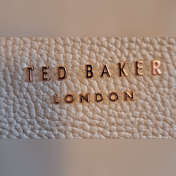 NWT Ted Baker Dixie Nude Pebble Leather Casual Neutral Tote Purse Set w/ Pouch - Picture 14 of 16